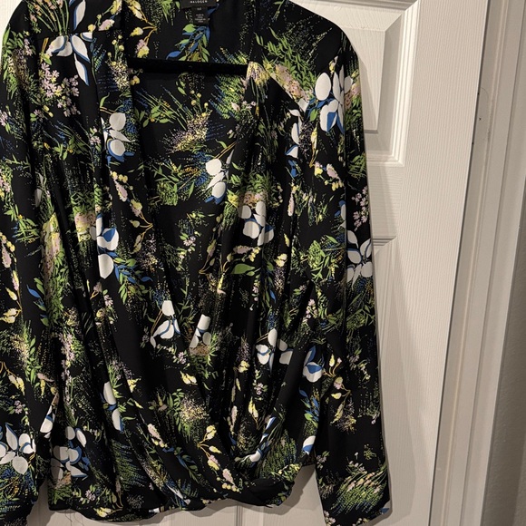Halogen Black Floral Blouse sexy swoop blouse Size XXL G14 - Picture 1 of 7